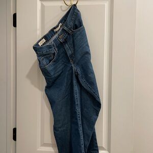 Baggy dad dark wash Levi jeans